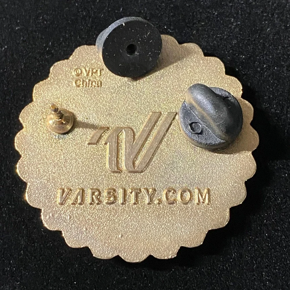 Varsity Cheer Hard Go Home‎ Megaphone Enamel Pin Badge Gold Tone Vintage